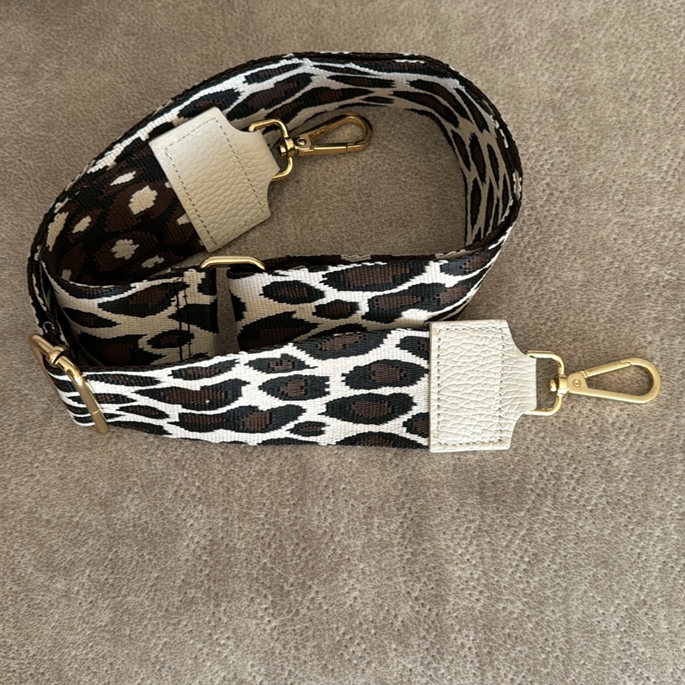 Leopard adjustable  print bag strap-NWOT with gold hardware - Picture 4 of 4